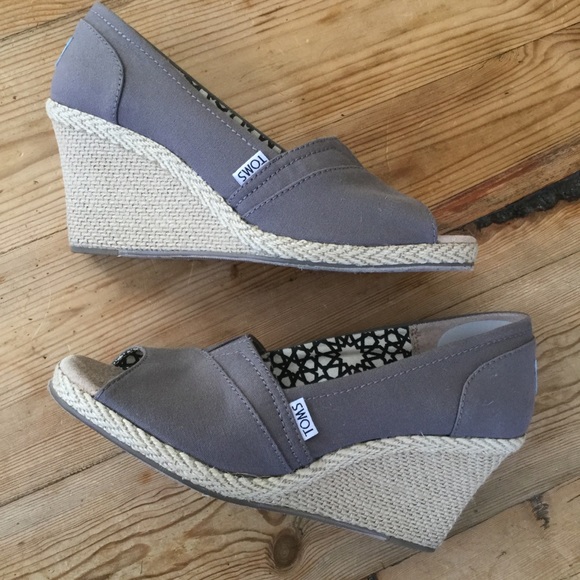 Toms Shoes - Toms Gray Canvas & Jute Peep Toe Wedges